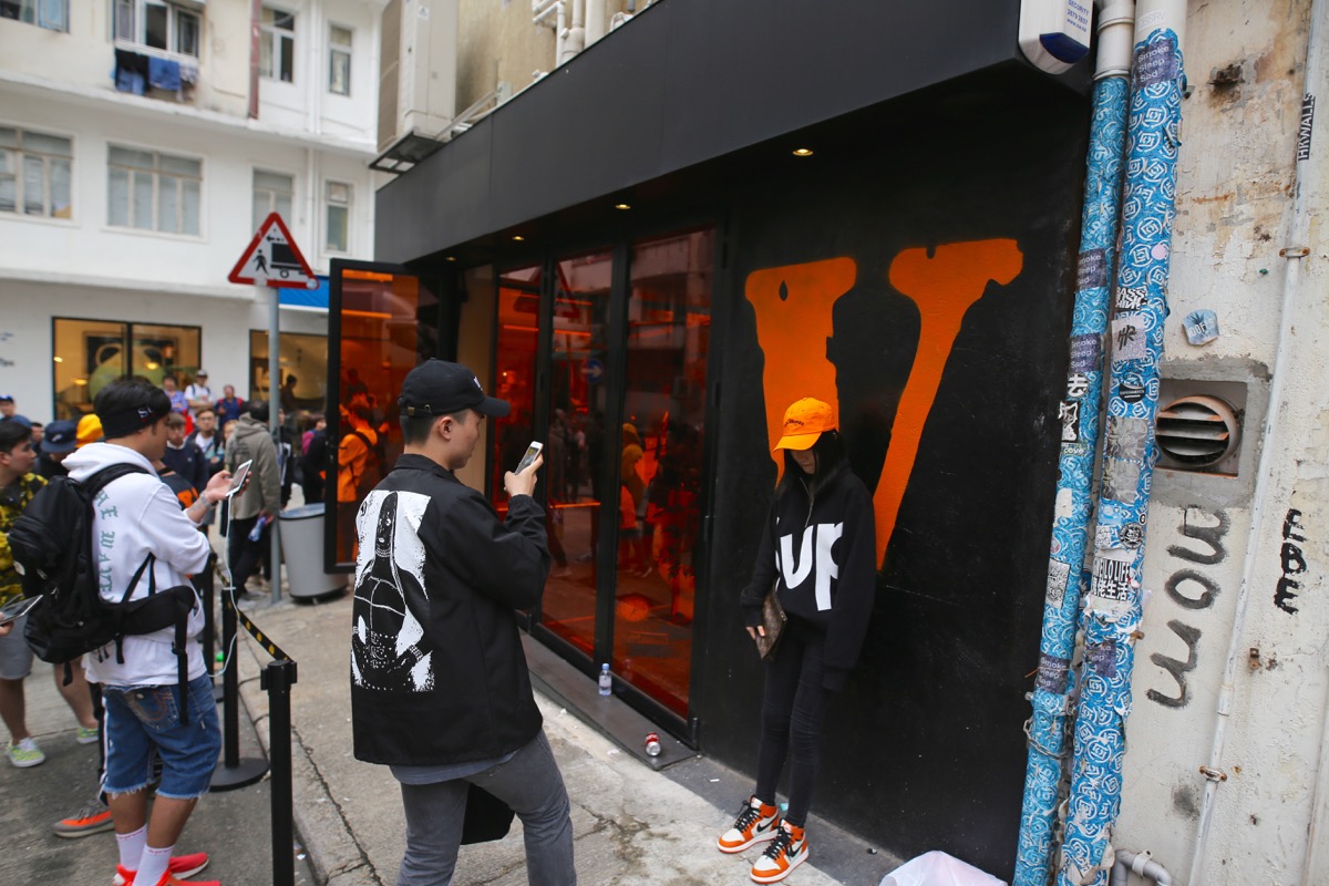 The Best Picks from the Vlone Official Store